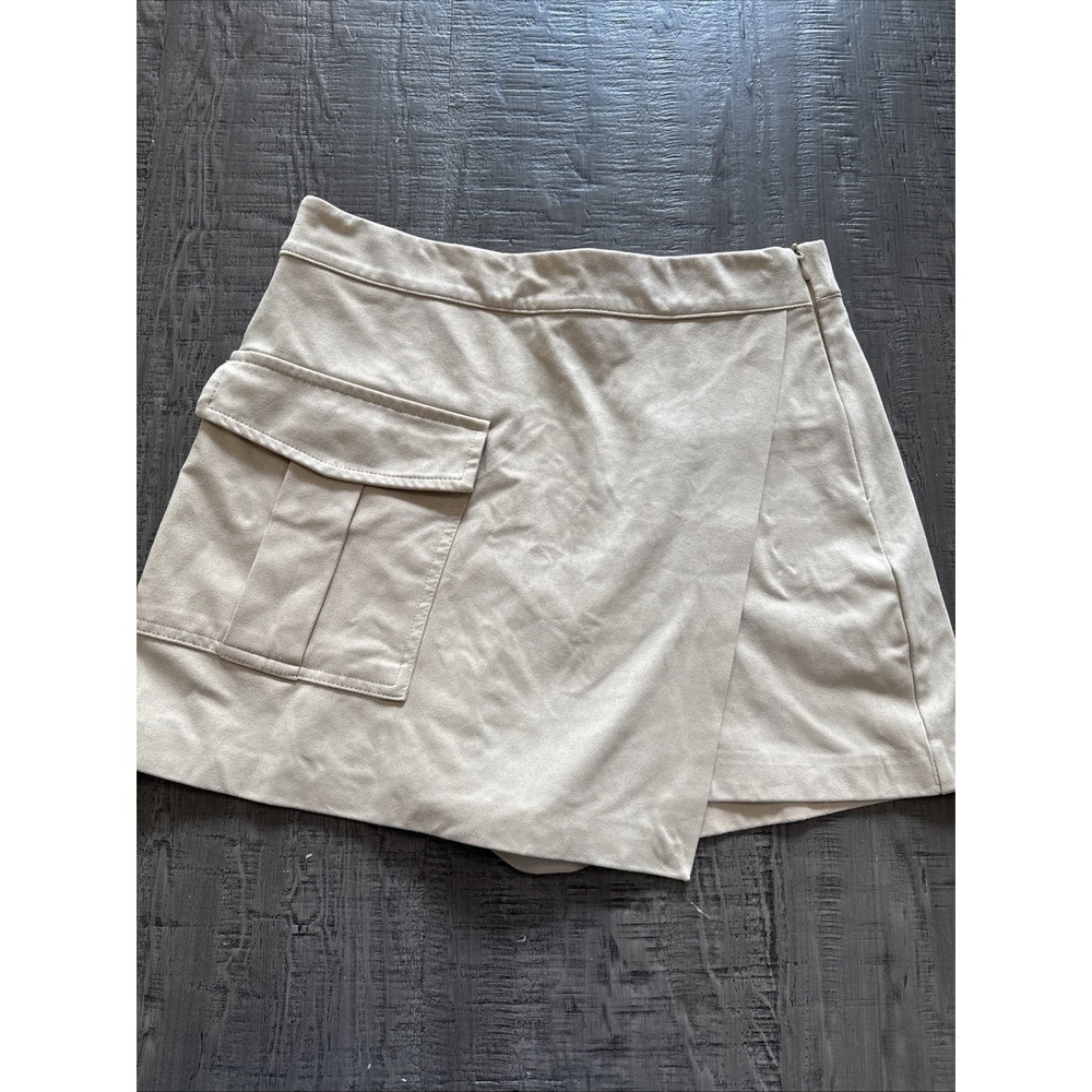 Zara Cargo Skort Women Tan Pockets Size Medium Suede Feel  Soft Comfy‎ Pleated